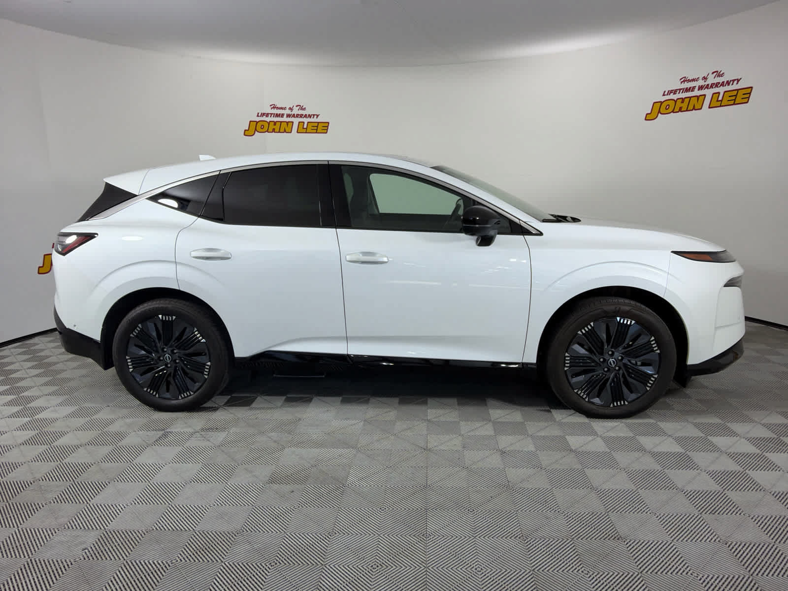 Used 2025 Nissan Murano Platinum AWD/4WD image 7
