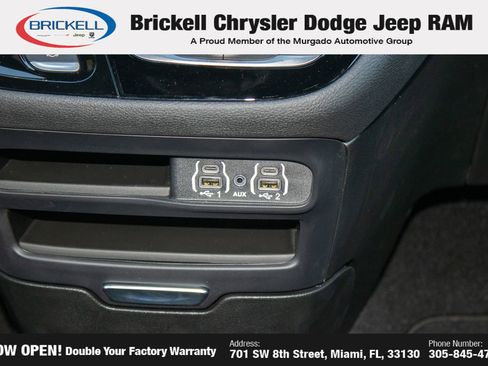 New 2025 Chrysler Pacifica Select image 29