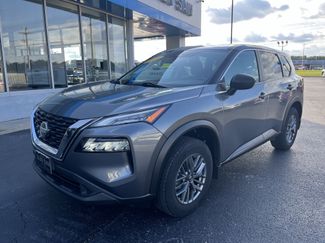 Used 2021 Nissan Rogue S video 1