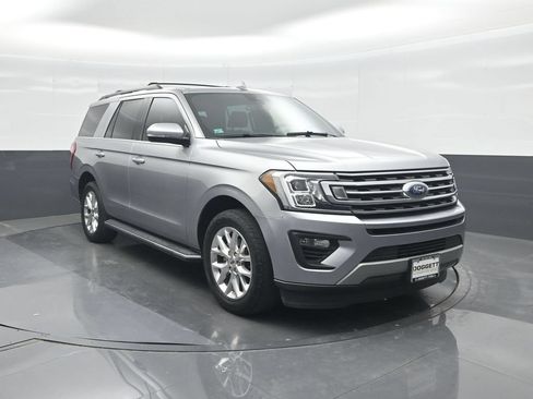 Used 2021 Ford Expedition XLT RWD image 8