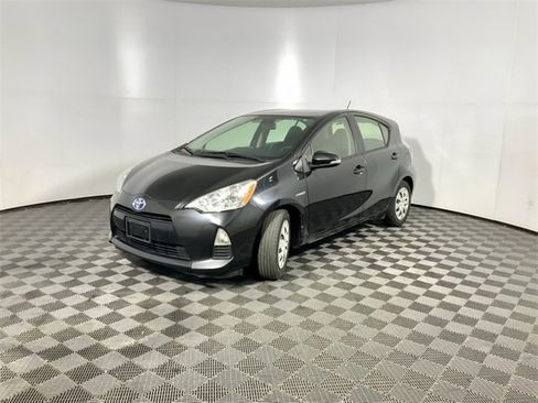 Used 2014 Toyota Prius C Two image 6
