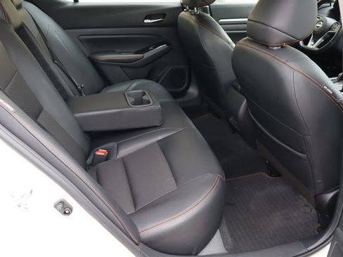 Used 2025 Nissan Altima 2.5 SR FWD image 17