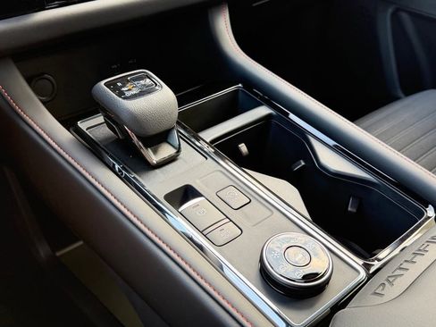 New 2026 Nissan Pathfinder Rock Creek image 37