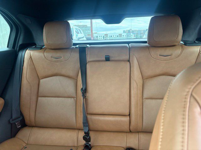Used 2023 Cadillac XT4 Premium Luxury AWD/4WD image 4