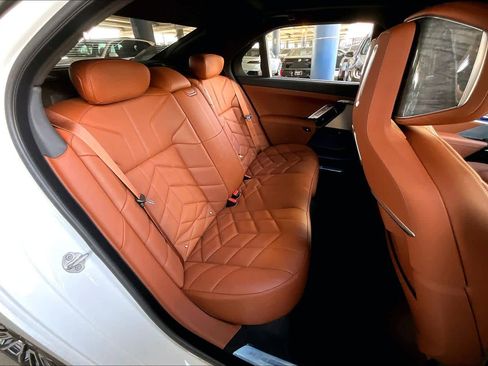 Certified 2025 BMW 760i xDrive w/ Executive Package image 21