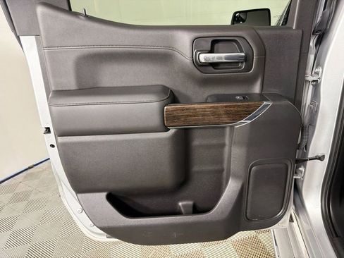 Used 2019 GMC Sierra 1500 SLE w/ SLE Value Package image 21