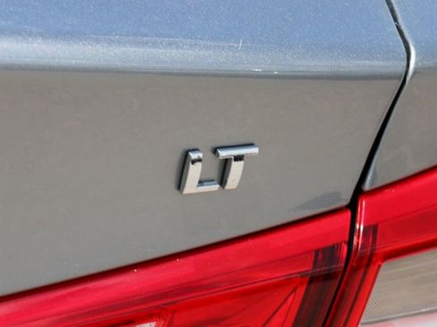 Used 2025 Chevrolet Malibu LT FWD image 10