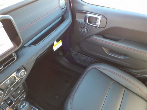 New 2026 Jeep Wrangler Unlimited Rubicon image 30