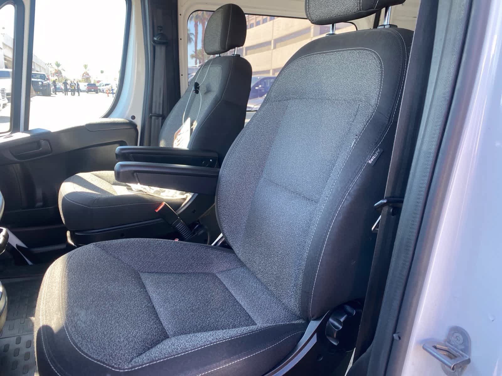 Used 2023 RAM ProMaster 3500 FWD image 12