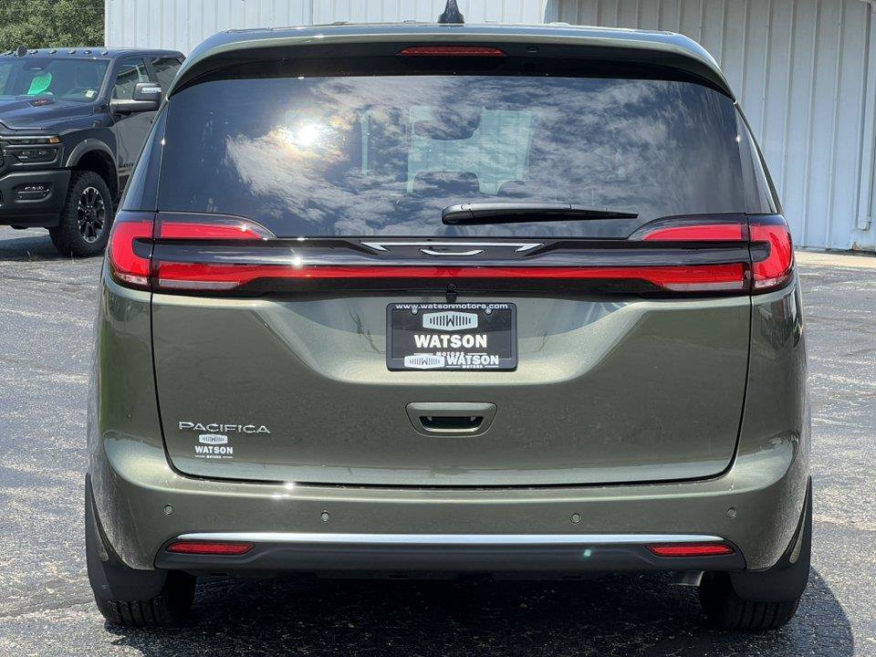 New 2027 Chrysler Pacifica Select FWD image 36