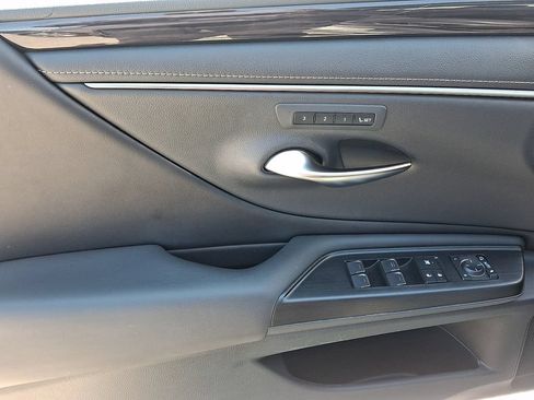 Used 2021 Lexus ES 350 w/ Premium Package FWD image 12