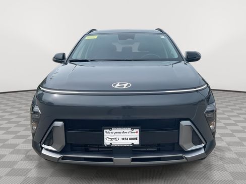 Used 2026 Hyundai Kona SEL Premium AWD/4WD image 2