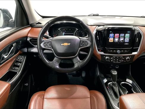Used 2018 Chevrolet Traverse High Country AWD/4WD image 18