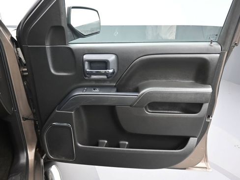 Used 2015 GMC Sierra 1500 SLE w/ All-Terrain Package AWD/4WD image 38