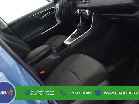 Used 2023 Toyota RAV4 AWD Hybrid image 8