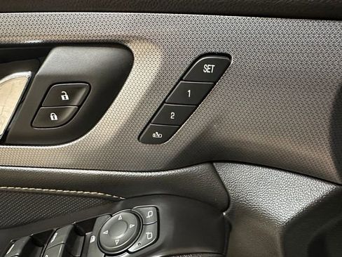 Used 2018 Chevrolet Traverse Premier w/ Redline Edition image 8