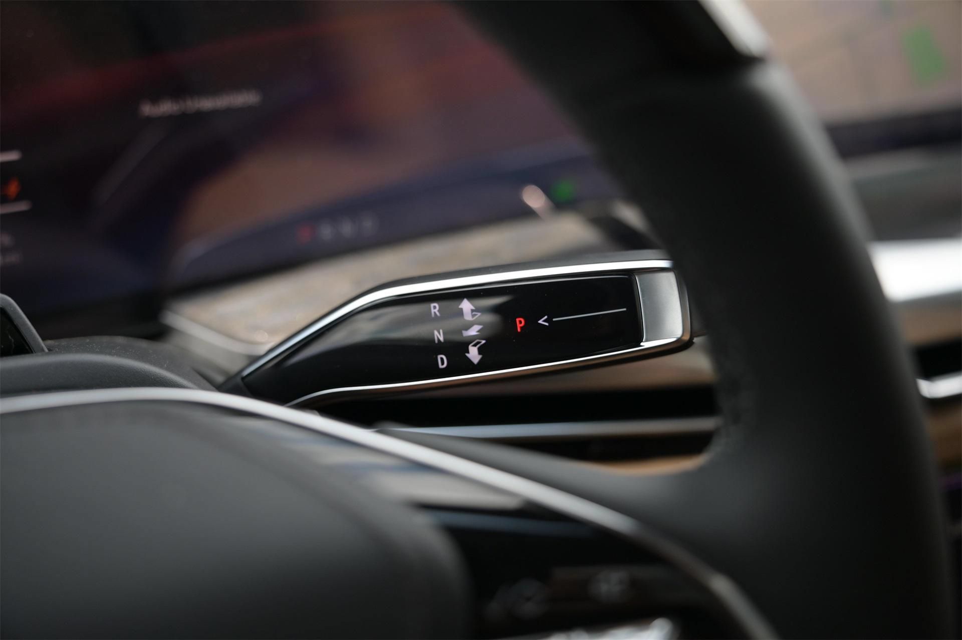 New 2025 Cadillac Escalade IQ Luxury 2 AWD/4WD image 13