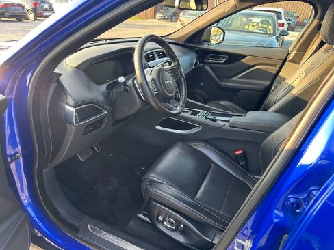 Used 2018 Jaguar F-PACE R-Sport AWD/4WD image 11