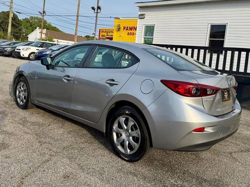 Used 2015 MAZDA MAZDA3 i SV image 8