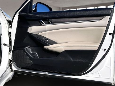 Used 2019 Honda Accord LX image 26