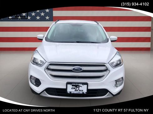Used 2018 Ford Escape SE AWD/4WD image 2