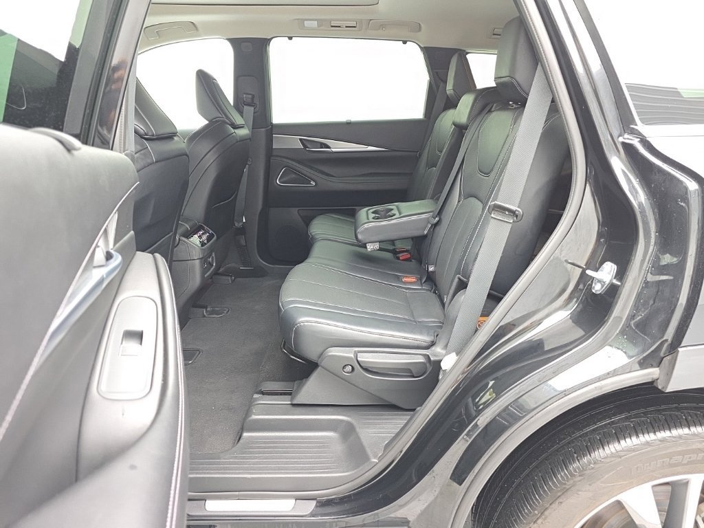 Used 2023 INFINITI QX60 Luxe w/ Vision Package AWD/4WD image 43