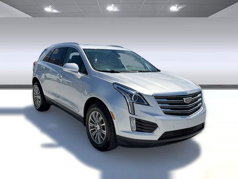 Used 2019 Cadillac XT5 Luxury FWD image 6