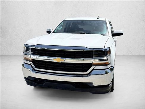 Used 2018 Chevrolet Silverado 1500 LT AWD/4WD image 2
