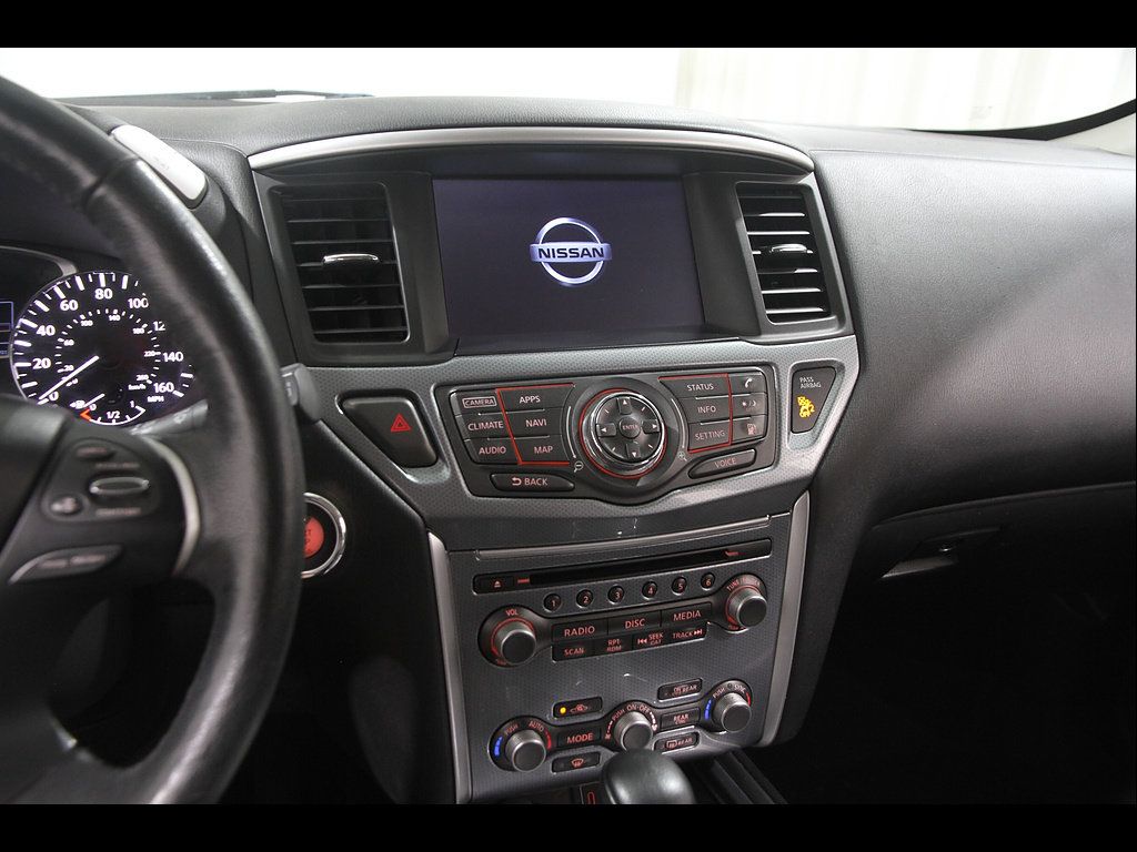 Used 2019 Nissan Pathfinder SL AWD/4WD image 9