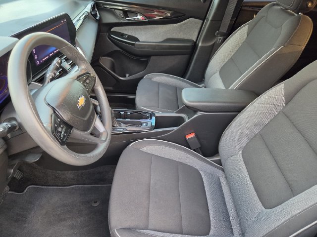 Used 2024 Chevrolet TrailBlazer LS w/ LS Convenience Package FWD image 11