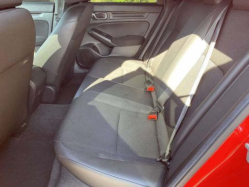 Used 2024 Honda Civic Sport image 10