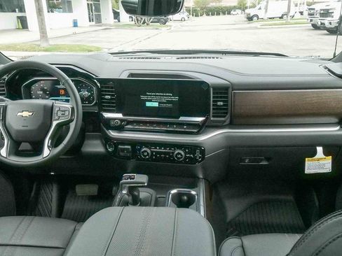New 2026 Chevrolet Silverado 1500 High Country w/ Technology Package AWD/4WD image 11