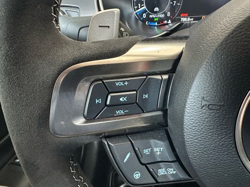 Used 2022 Ford Mustang Shelby GT500 w/ Handling Package RWD image 28