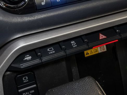 Used 2024 Toyota Tundra Platinum AWD/4WD image 23