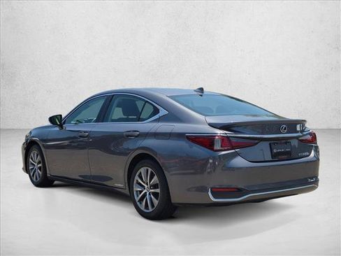 Used 2020 Lexus ES 300h w/ Premium Package FWD image 8