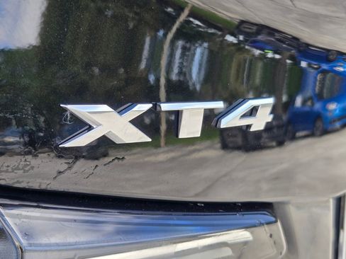 Used 2023 Cadillac XT4 Sport FWD image 14