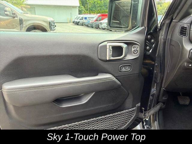 Certified 2023 Jeep Wrangler Unlimited Sahara w/ Cold Weather Group AWD/4WD image 14