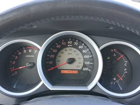 Used 2011 Toyota Tacoma 4x4 Double Cab w/ SR5 Pkg #2 image 23