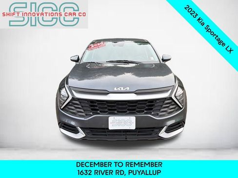 Used 2023 Kia Sportage LX image 2