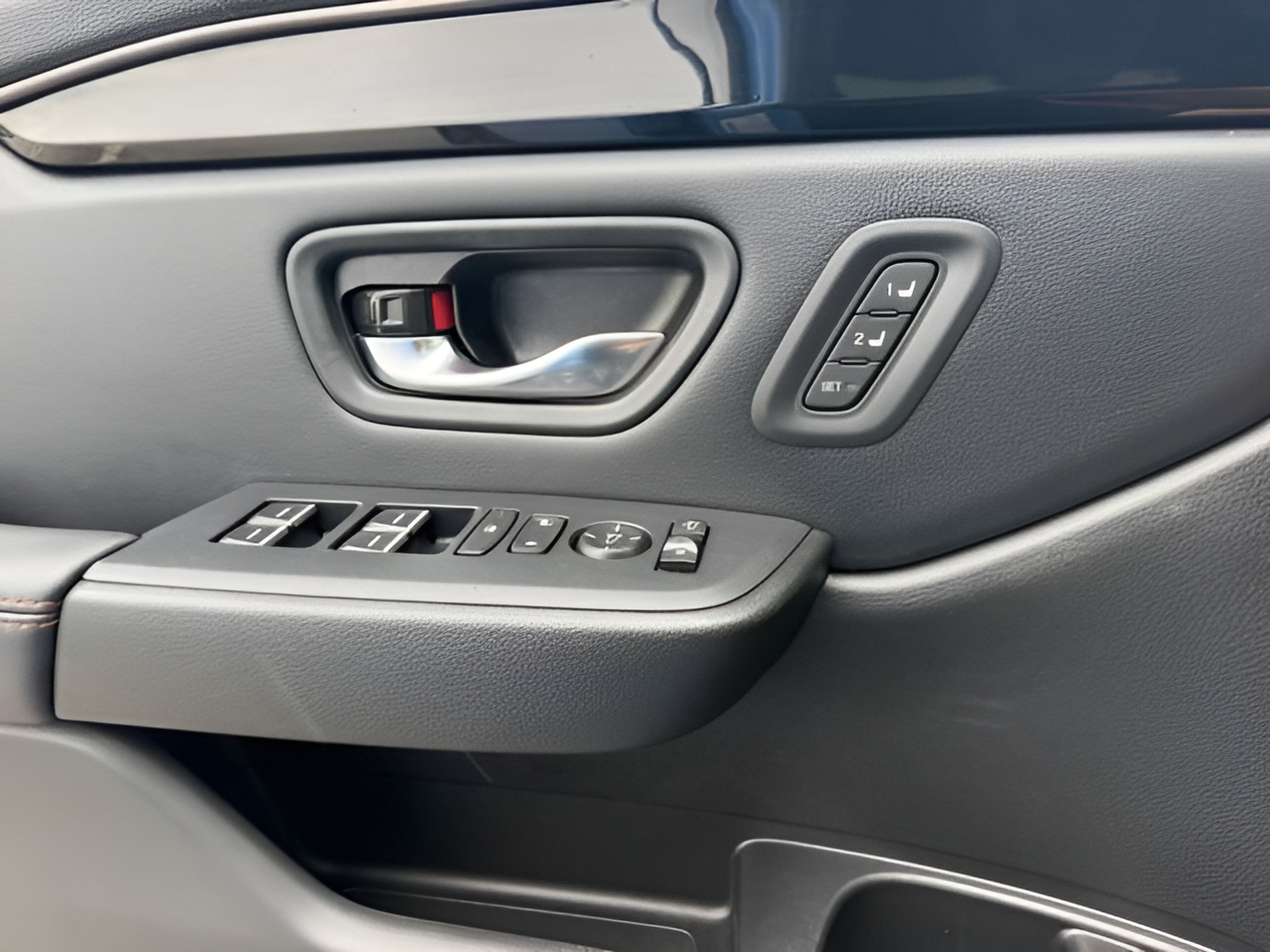 Certified 2023 Honda Pilot TrailSport image 20