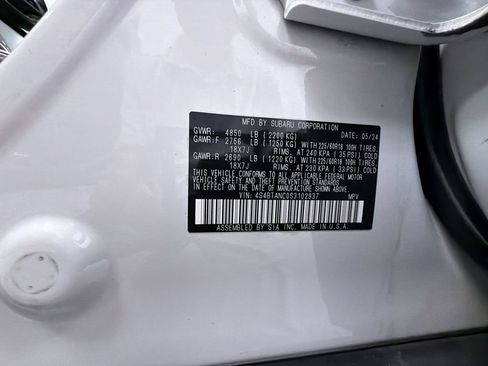 Used 2025 Subaru Outback Limited AWD/4WD image 15