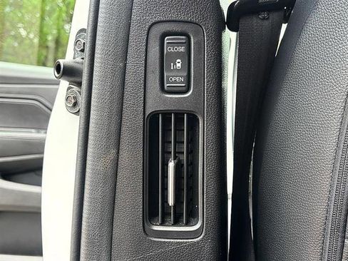 Used 2022 Honda Odyssey EX-L image 35