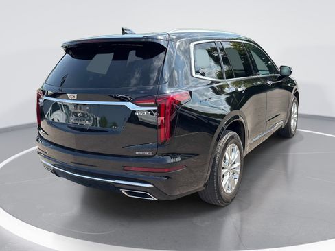 Used 2025 Cadillac XT6 Luxury AWD/4WD image 8