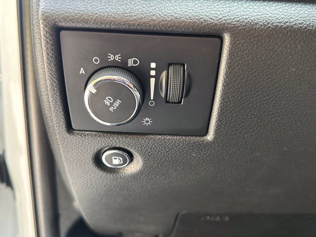 Used 2021 Jeep Grand Cherokee Laredo AWD/4WD image 25