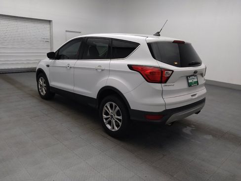 Used 2019 Ford Escape SE FWD image 3