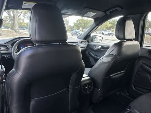 Used 2025 Ford Escape ST-Line image 23