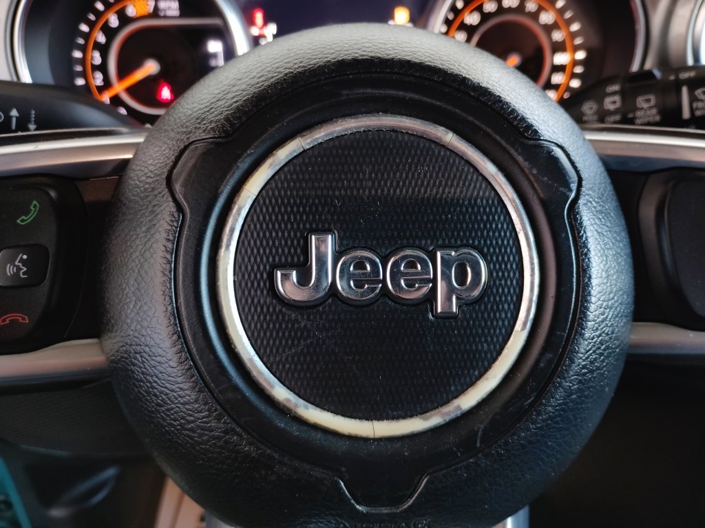 Used 2020 Jeep Wrangler Unlimited Sahara AWD/4WD image 26
