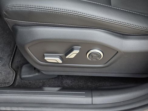 New 2026 Hyundai Santa Fe Limited FWD image 17