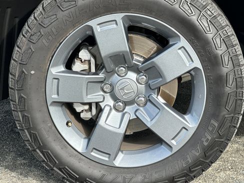 Certified 2024 Honda Ridgeline TrailSport image 32