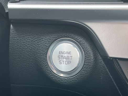 Used 2025 Kia Telluride EX X-Line image 10